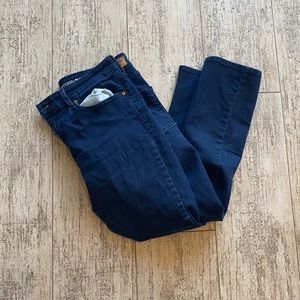 Denizen Levi’s Modern Slim Jeans